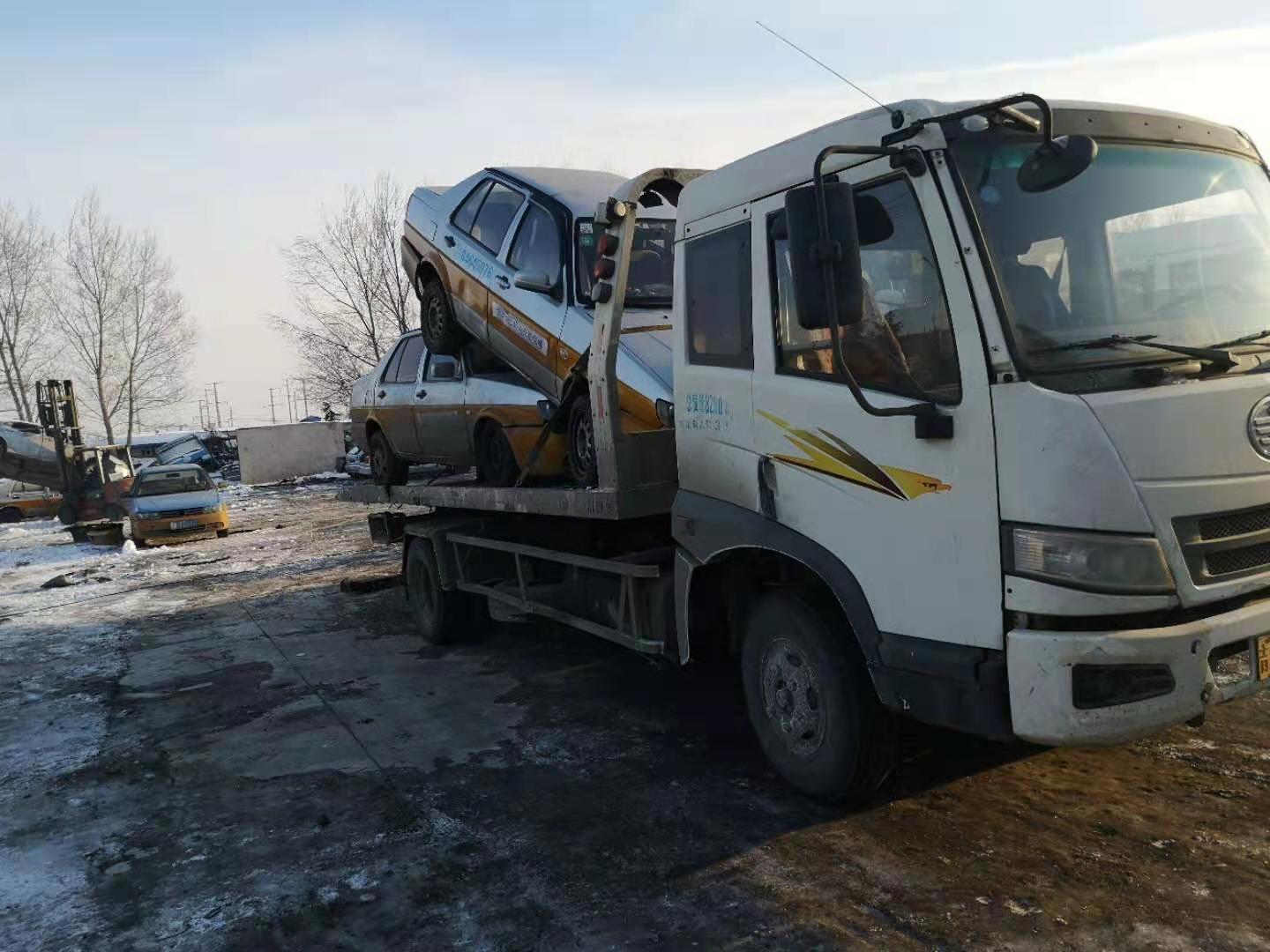 北京老舊機(jī)動(dòng)車報(bào)廢進(jìn)行拖車的操作方法！